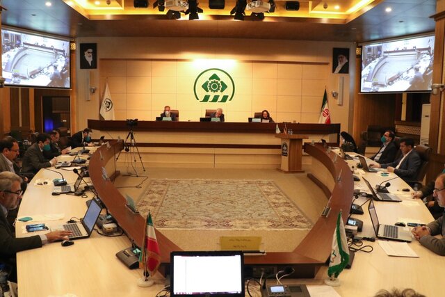 شورای شهر شیراز و بحث کرایه دادن جای پارک خودرو