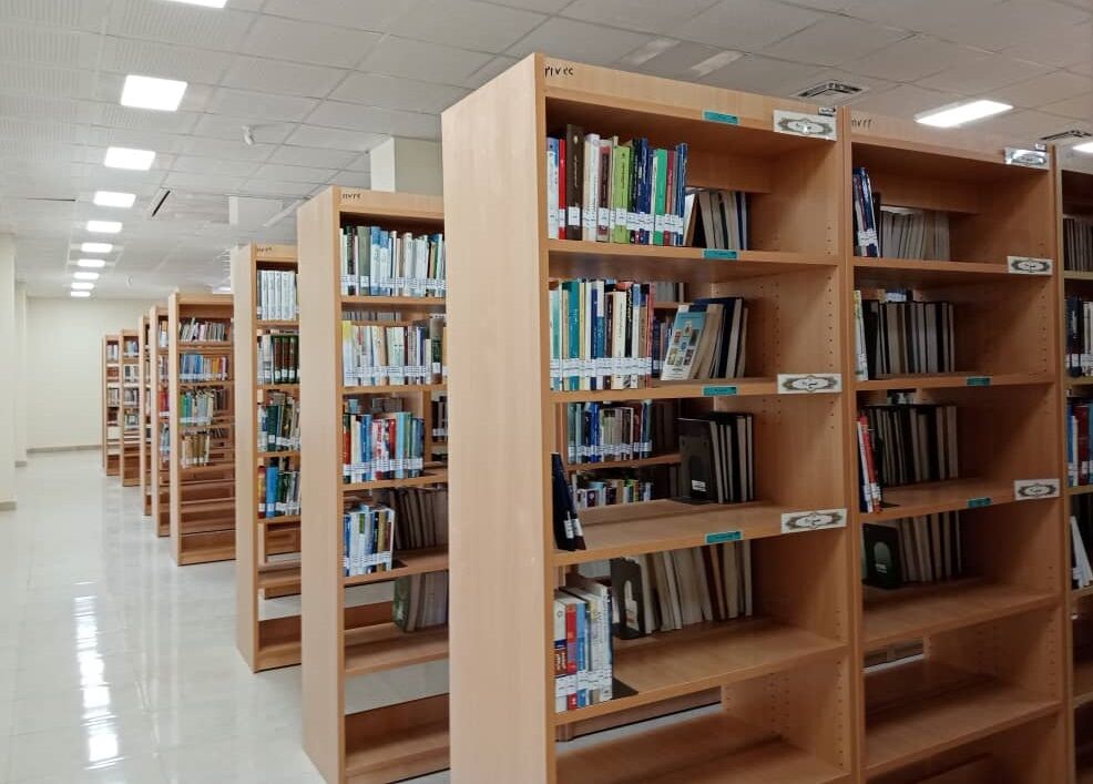مدیرکل کتابخانه های عمومی فارس:خیرین به یاری ما بیایند