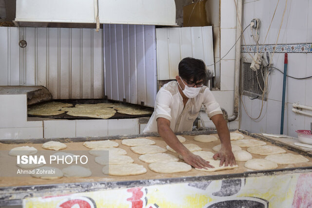 توزیع ۶ هزار قرص نان صلواتی به مناسبت عید غدیر در جنوب شیراز