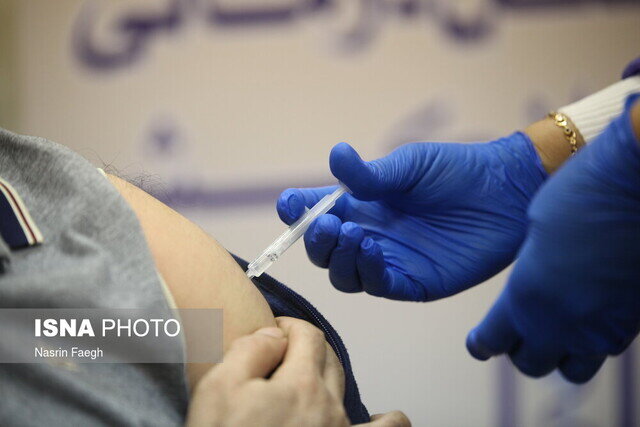 تاکنون حدود ۳۴ هزار دُز واکسن کرونا در فسا تزریق شده است