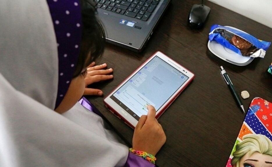 دانش‌آموزان فارس سال تحصیلی را مجازی شروع می‌کنند