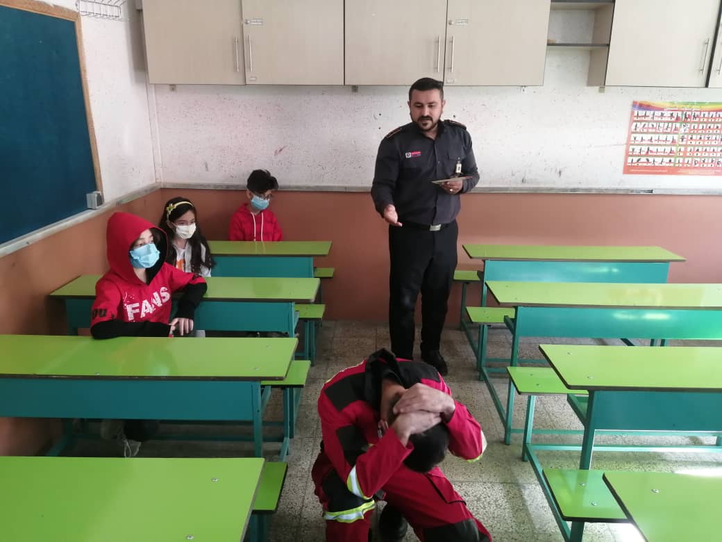 مانور سراسری زلزله و ایمنی در مدارس فارس