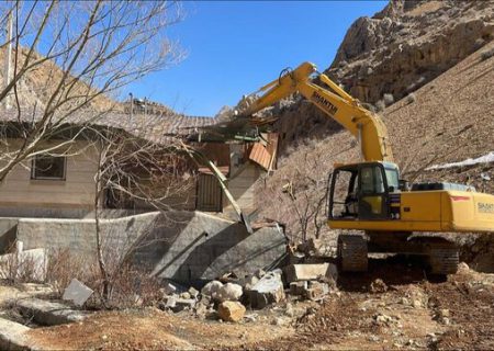آغاز تخریب سازه‌های دولتی در حاشیه رودخانه‌های فارس