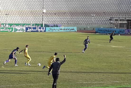 باشگاه فجر سپاسی: ورزشگاه حافظیه را برای میزبانی آماده کنید