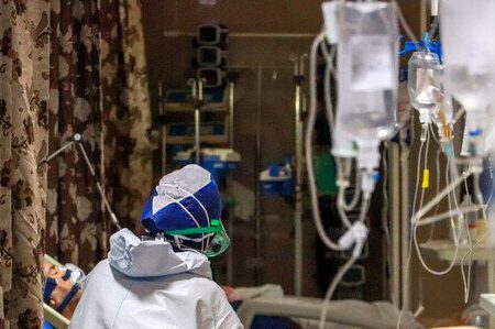 بستری ۱۶ بیمار جدید مبتلا به کرونا در فارس