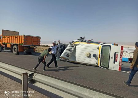 تصادف آمبولانس با کامیون در شیراز