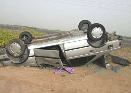 واژگونی یک خودرو در فارس یک کشته و ۱۱ مصدوم داشت
