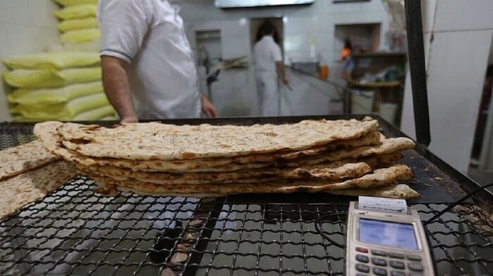 ۱۷ نانوایی شیراز بزودی نان کامل توزیع می‌کنند