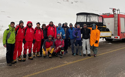 سه کوهنورد گرفتار در برف و کولاک سپیدان نجات یافتند