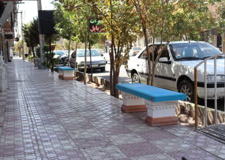 نصب مبلمان شهری در پیاده رو خیابان امام انار